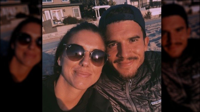 Alex Morgan y Servando Carrasco