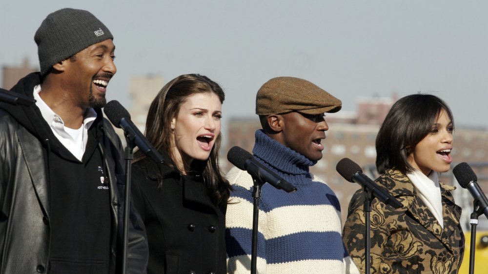 Idina Menzel y el elenco de Rent