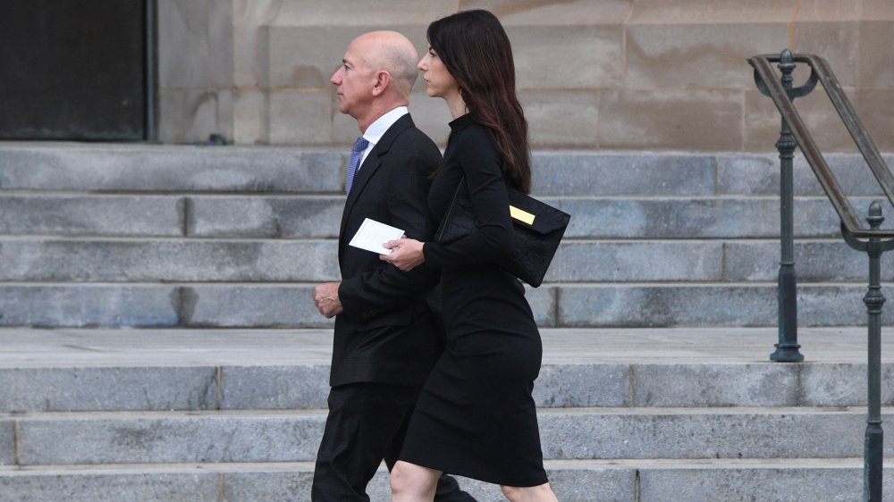 Jeff Bezos, MacKenzie Bezos