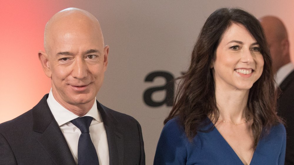 Jeff Bezos, MacKenzie Bezos