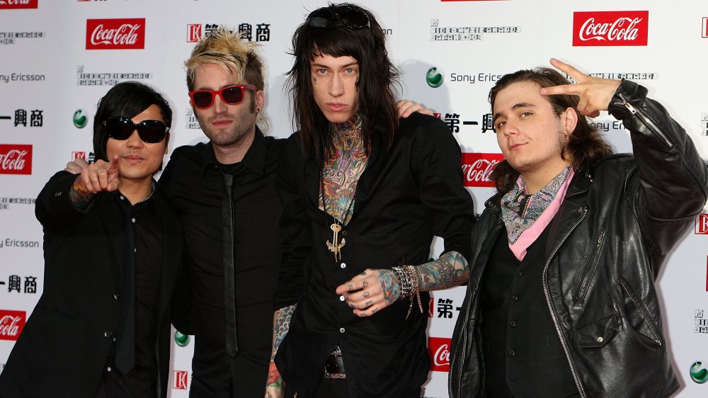 Anthony Improgo, Blake Healy, Trace Cyrus, Mason Musso de la estación de metro