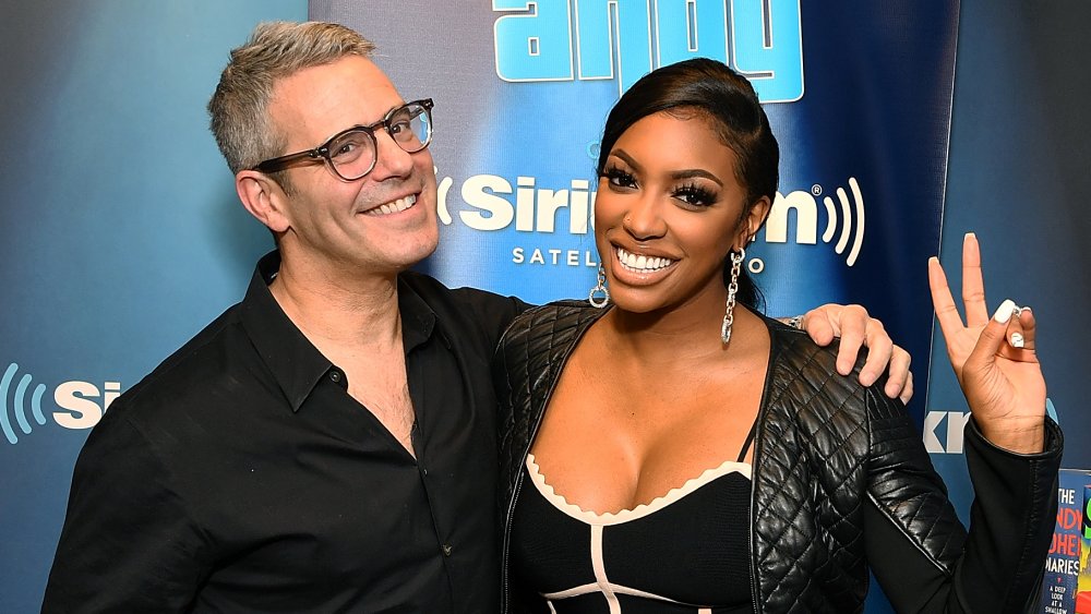 Andy Cohen y Porsha Williams