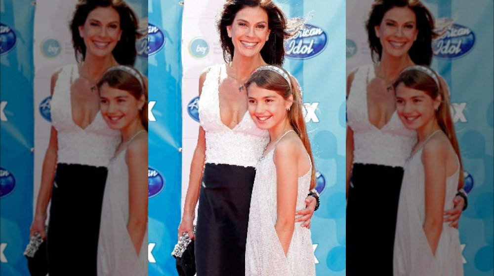 Teri Hatcher, Emerson Rose