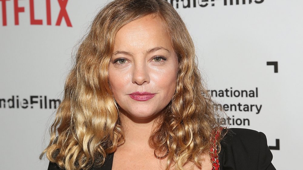 La actriz Bijou Phillips asiste a la 32a edición de los Premios Documentales IDA celebrados en Paramount Studios