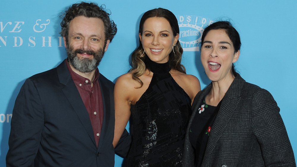 Michael Sheen, Kate Beckinsale y Sarah Silverman sonrientes