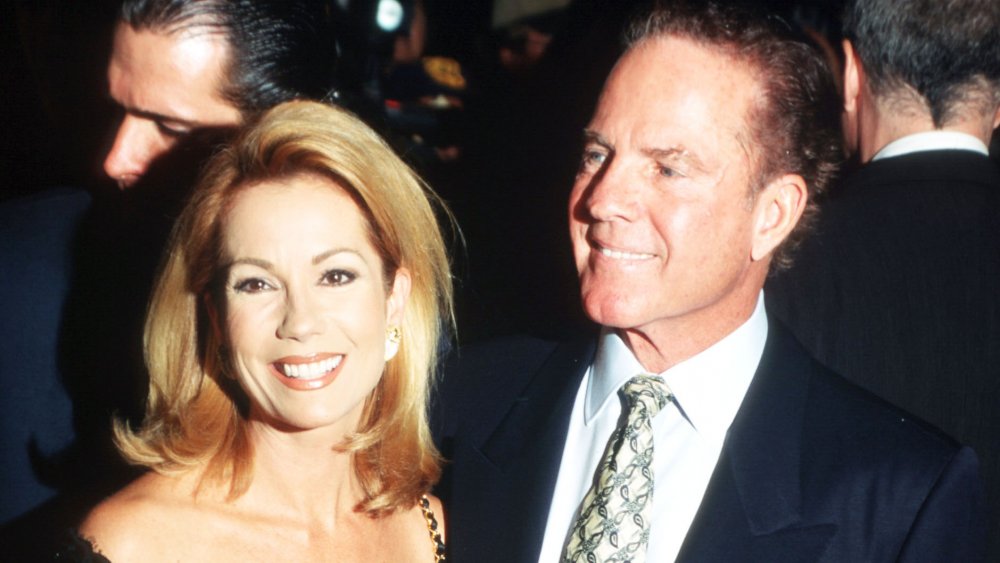 Kathie Lee Gifford y Frank Gifford en el estreno de The First Wives Club