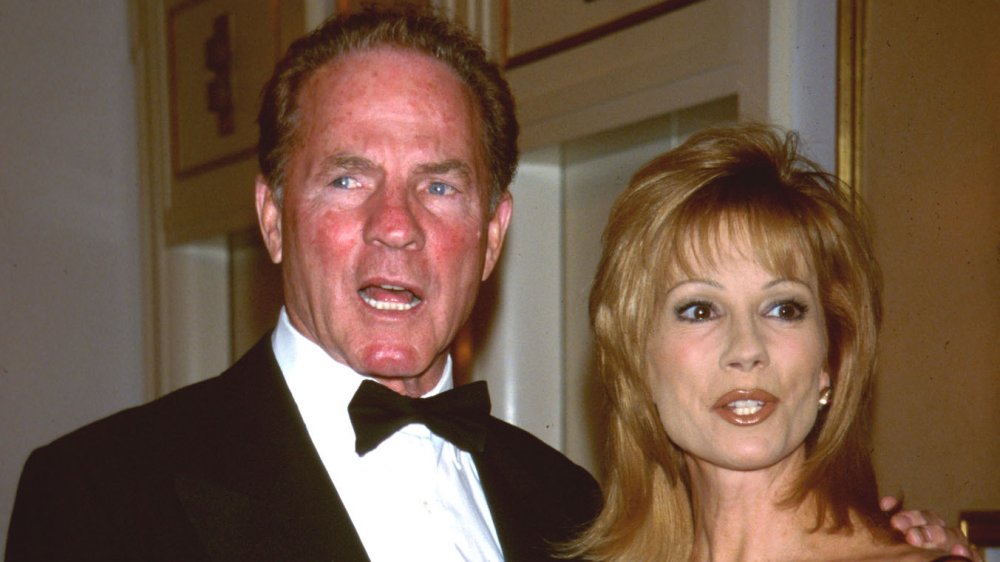 Frank Gifford y Kathie Lee Gifford en un evento formal en Nueva York