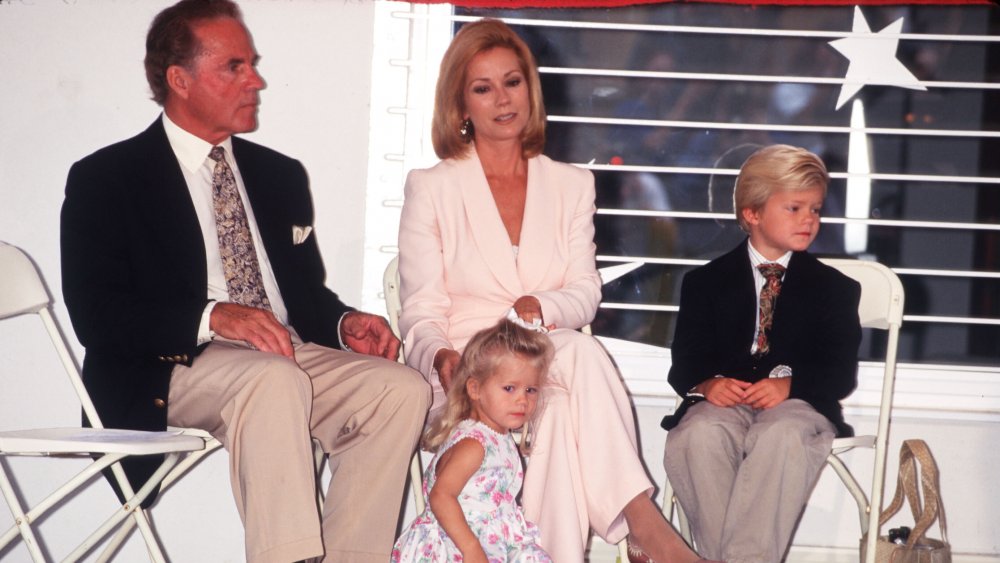 Frank Gifford, Kathie Lee Gifford, Cassidy Gifford, Cody Gifford en la dedicación de Cassidy's Place 