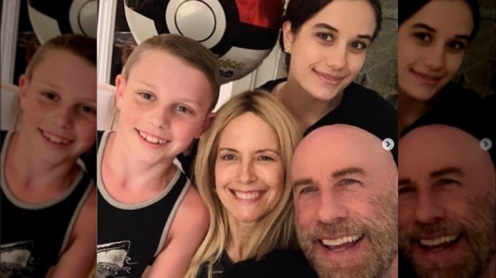 Kelly Preston, John Travolta y dos de sus hijos.