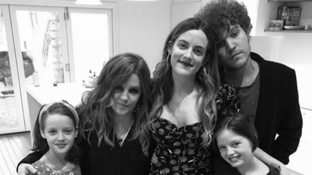 Lisa Marie Presley, Riley y Benjamin Keough y Finley y Harper Lockwood