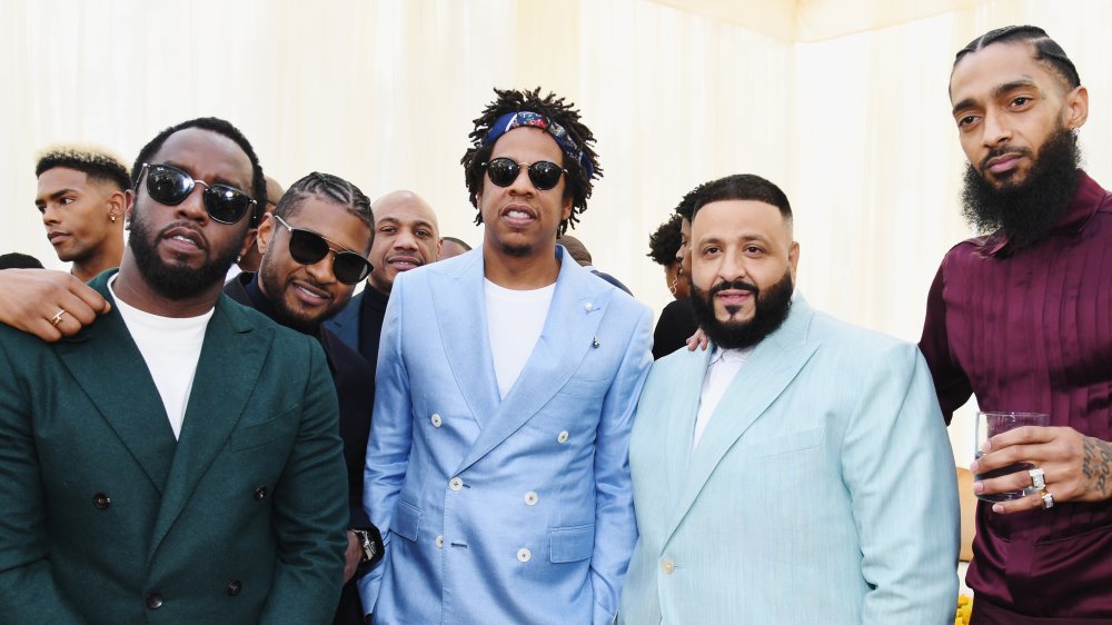 Sean Combs, Usher, Jay-Z, DJ Khaled, Nipsey Hussle, todos posando juntos