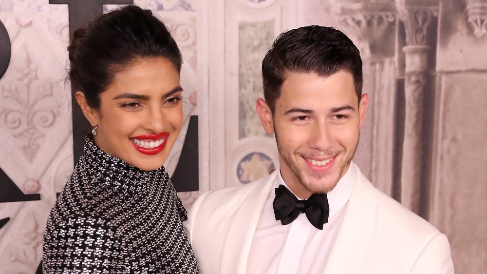 Priyanka Chopra y Nick Jonas en el desfile de Ralph Lauren durante la Semana de la Moda de Nueva York en 2018