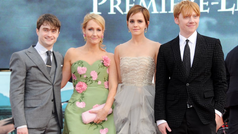 Daniel Radcliffe, JK Rowling, Emma Watson, Rupert Grint, todos en un evento de alfombra roja