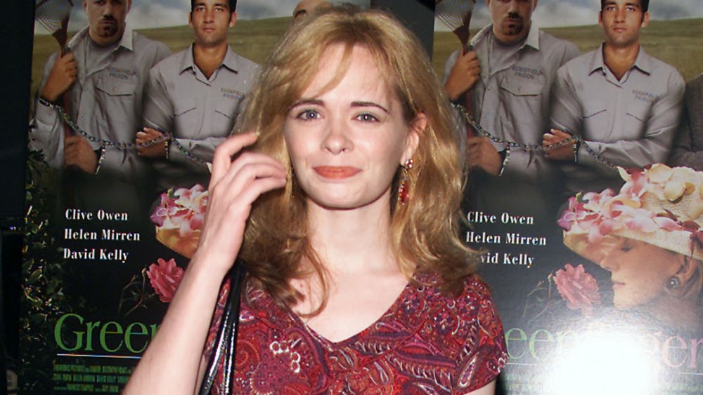 Adrienne Shelly en una proyección de Greenfingers para beneficiar a la Sociedad Hortícola de Nueva York 