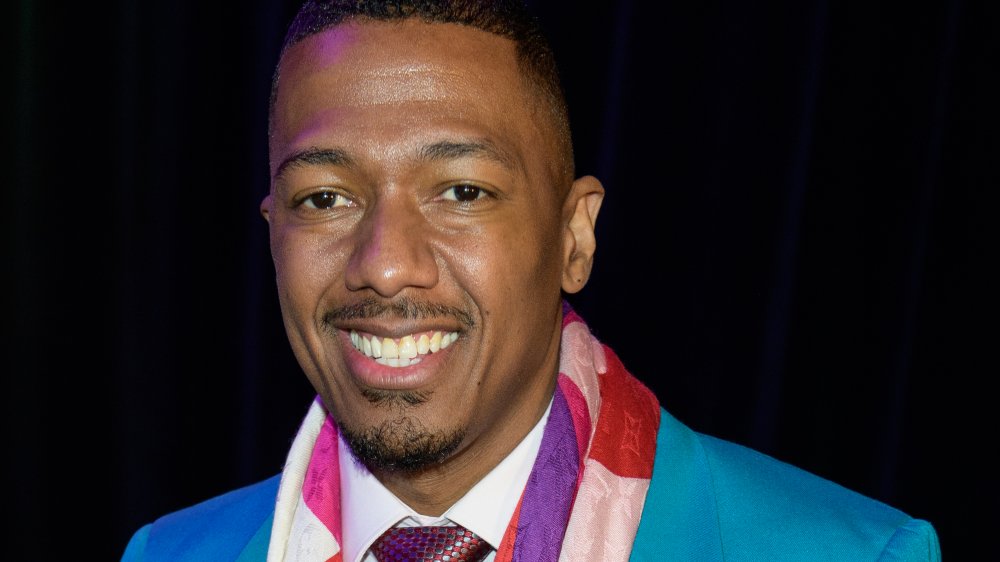 Nick Cannon posa para un retrato durante NATPE Miami 2020 - Premios Iris en el Hotel Fontainebleau