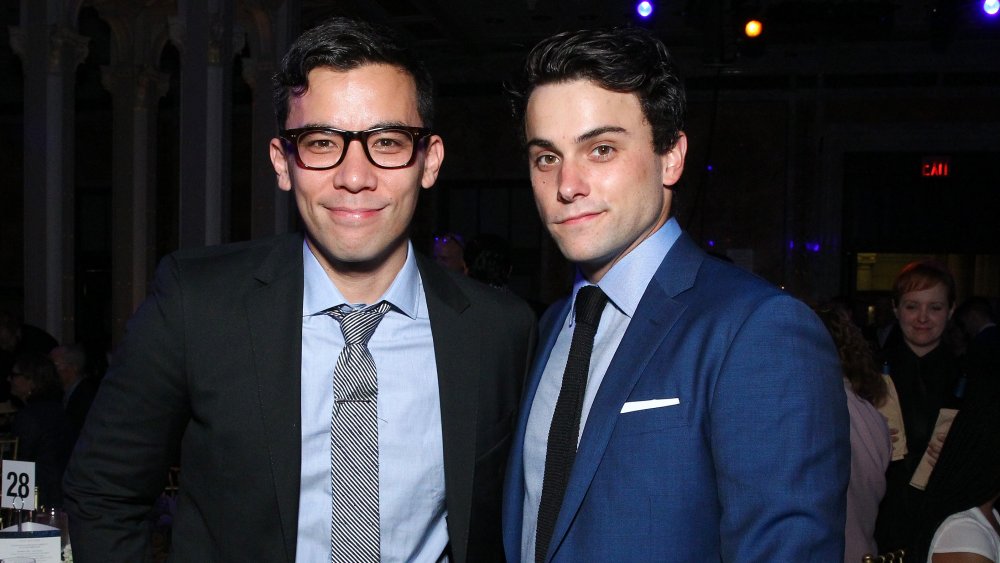 Conrad Ricamora y Jack Falahee en el Point Honors Gala en honor a Greg Louganis y Pete Nowalk