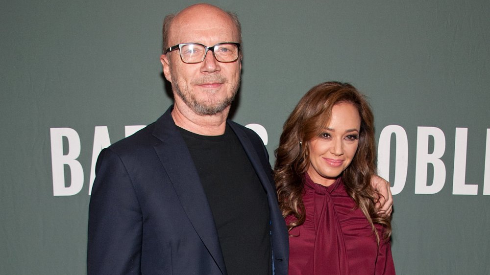 Paul Haggis y Leah Remini promocionando su libro Troublemaker: Surviving Hollywood and Scientology