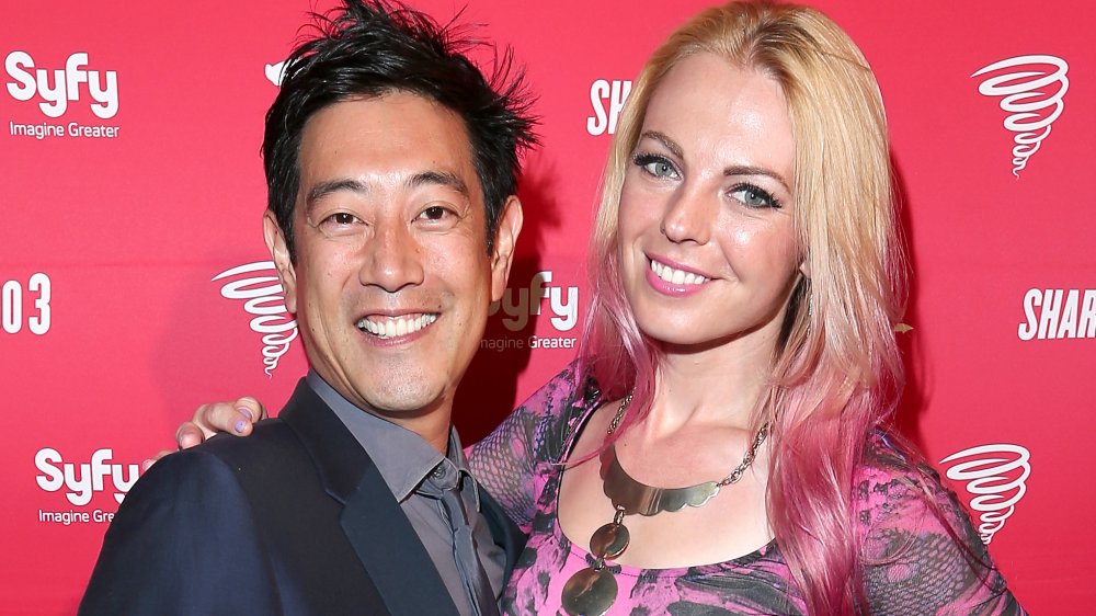 Grant Imahara y Jennifer Newman 