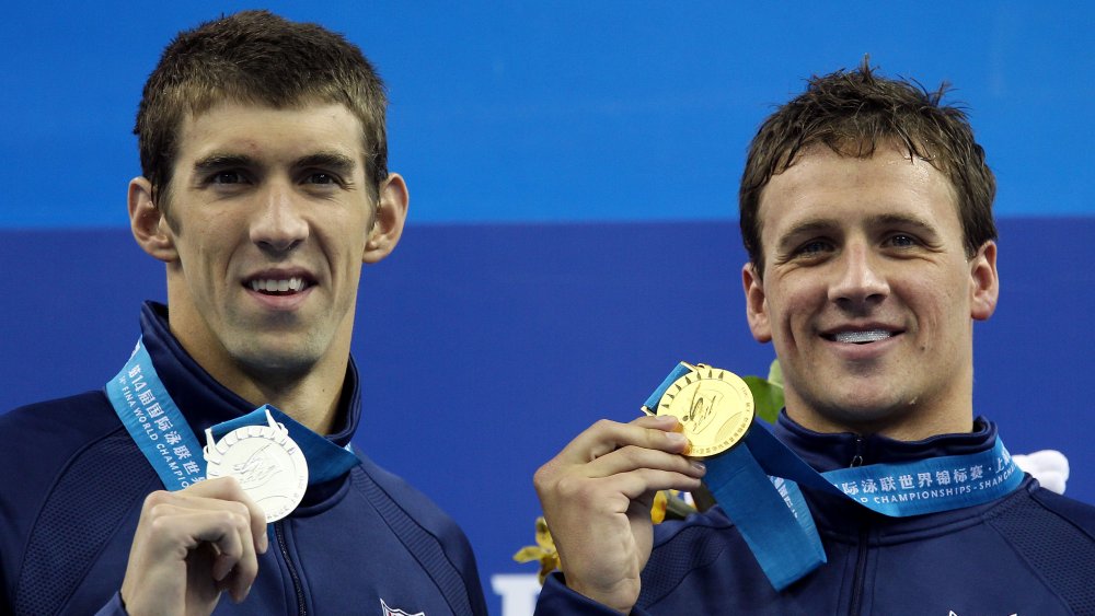 Michael Phelps y Ryan Lochte en la ceremonia de entrega de medallas para el 14º Campeonato Mundial FINA