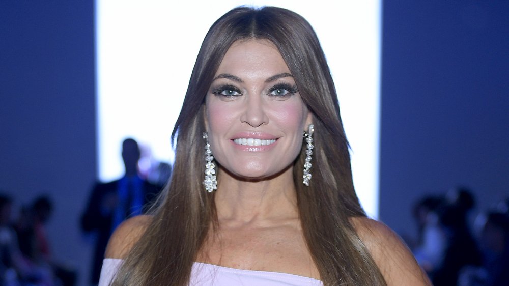 Kimberly Guilfoyle asiste al desfile de Taoray Taoray durante la Semana de la Moda de Nueva York: The Shows at Gallery II en Spring Studios