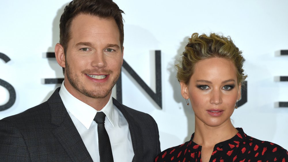 Chris Pratt y Jennifer Lawrence en un photocall para Passengers