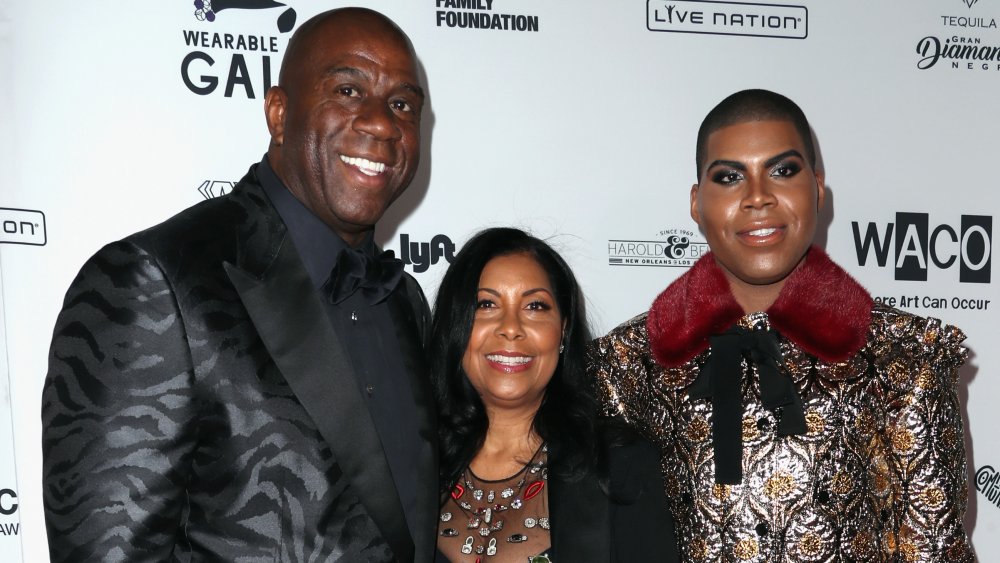 Magic, Cookie y EJ Johnson en la alfombra roja