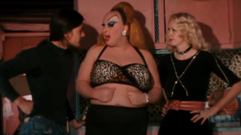 Divino en una escena de Pink Flamingos