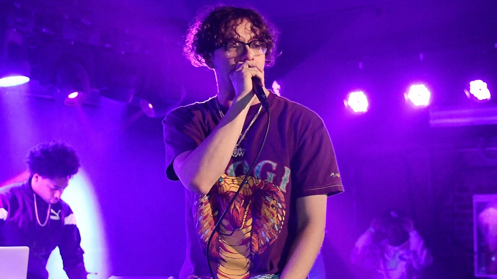 Jack Harlow actuando en El Mercury Lounge en Nueva York 