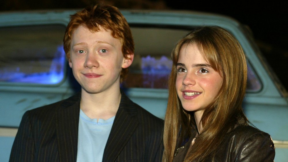 Rupert Grint y Emma Watson en el estreno de Harry Potter y la cámara secreta 