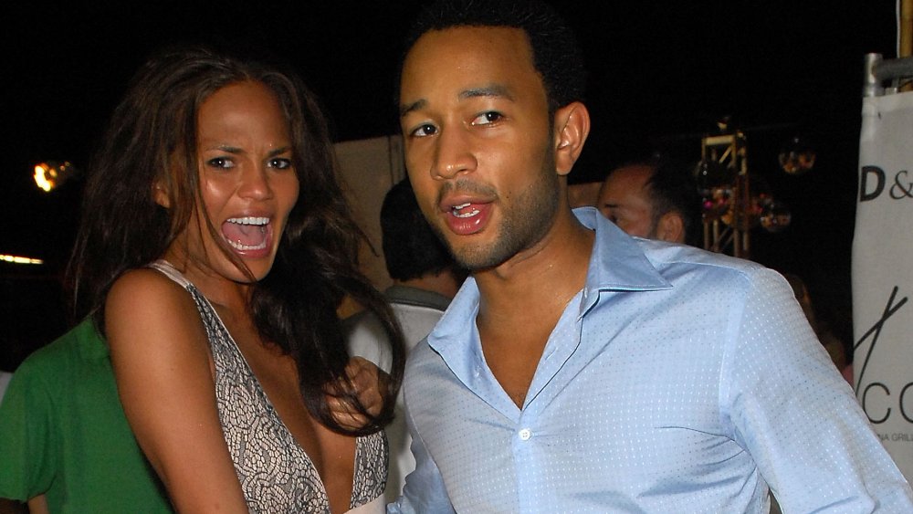 Chrissy Teigen y John Legend haciendo el tonto