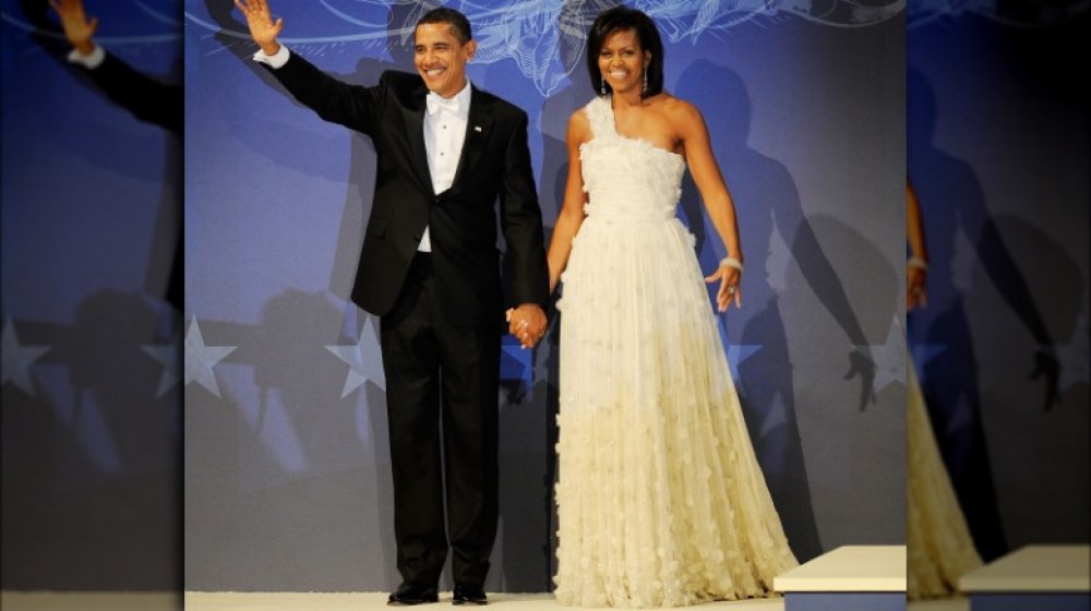 Barack Obama y Michelle Obama en el baile inaugural de Barack en enero de 2009