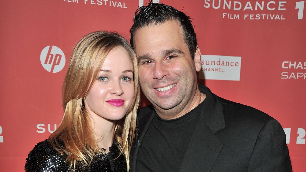 Randall Emmett sonriendo con su ex esposa Ambyr Childers en el Festival de Cine de Sundance