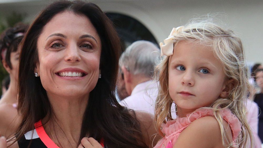 Bethenny Frankel y Bryn en 3rd Annual Hamptons Paddle y Party for Pink