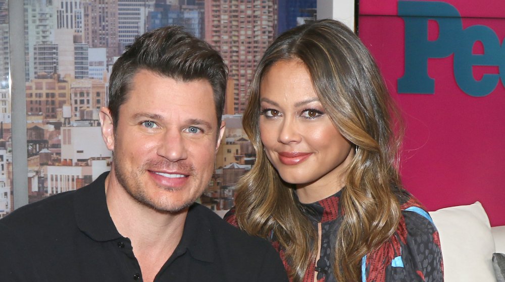 Nick Lachey y Vanessa Lachey en People Now en 2020