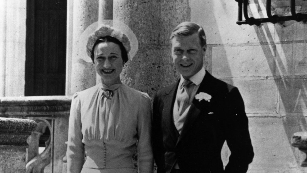 Wallis Simson y el duque de Windsor el día de su boda en 1937