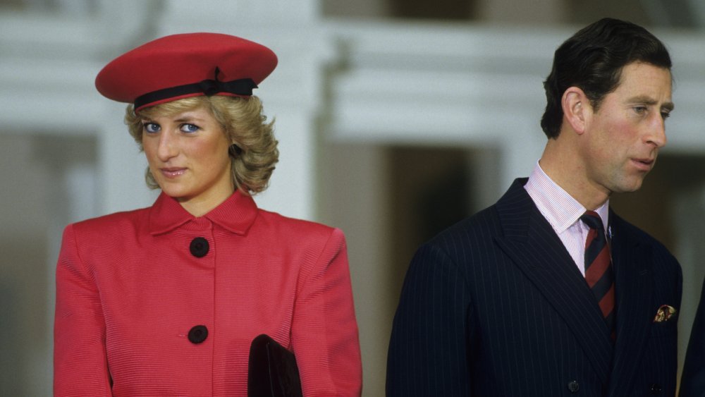 La princesa Diana y el príncipe Carlos durante una función celebrada en su honor en 1987