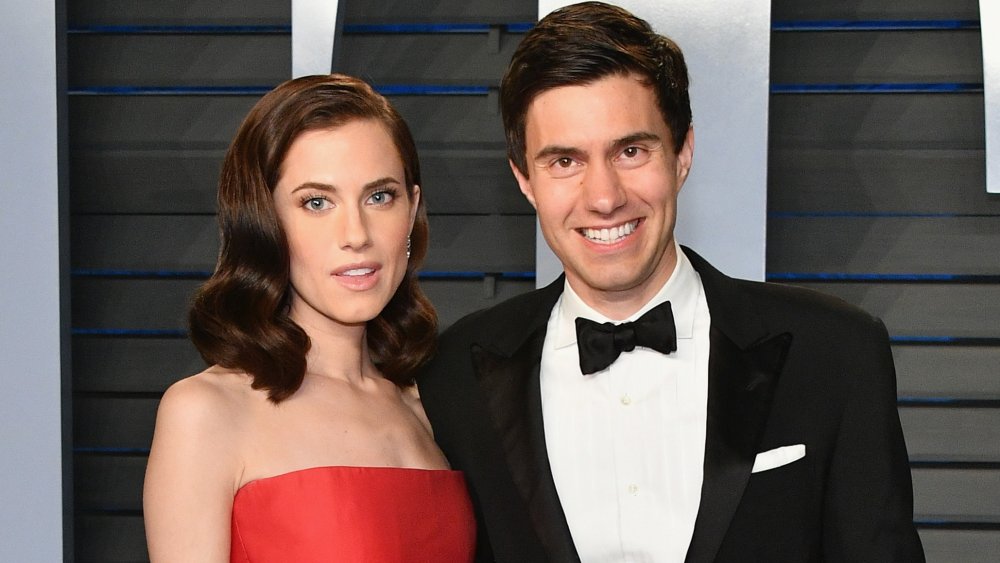 Allison Williams y Ricky Van Veen en la fiesta vanity Fair Oscar 2018