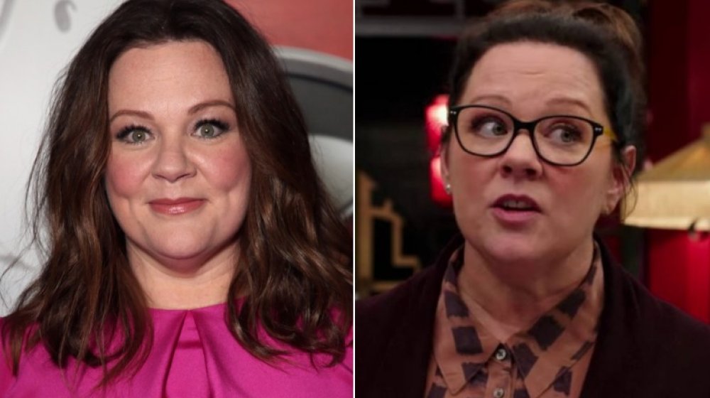 Imagen dividida de Melissa McCarthy en el estreno de Cazafantasmas, y como Abby Yates en Cazafantasmas