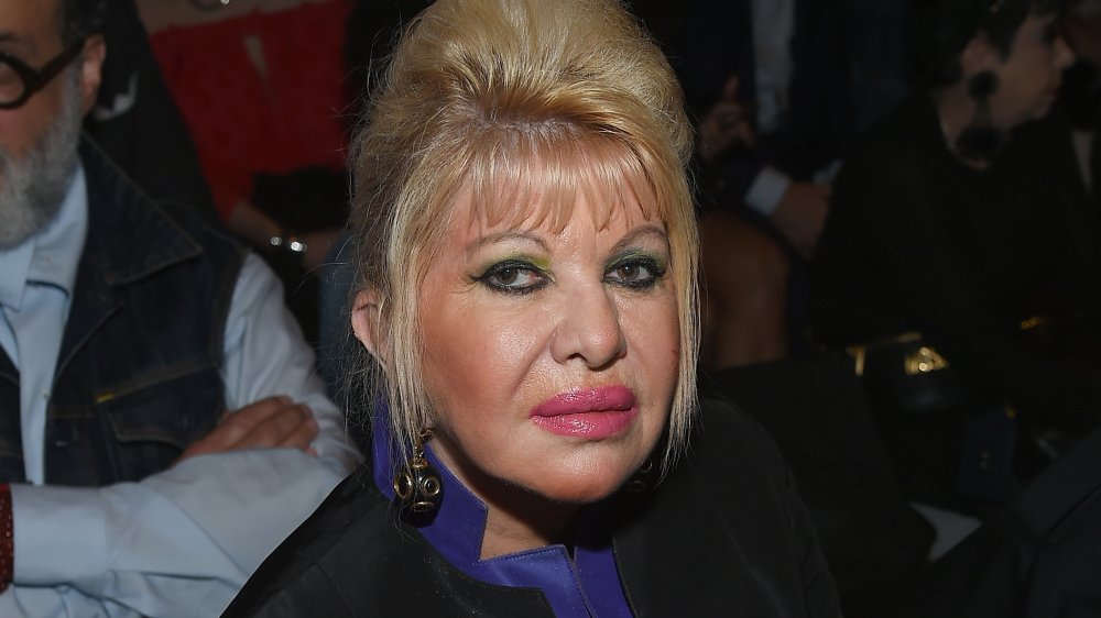 Ivana Trump en el Zang Toi Desfile de Moda durante la Semana de la Moda de Nueva York en 2017