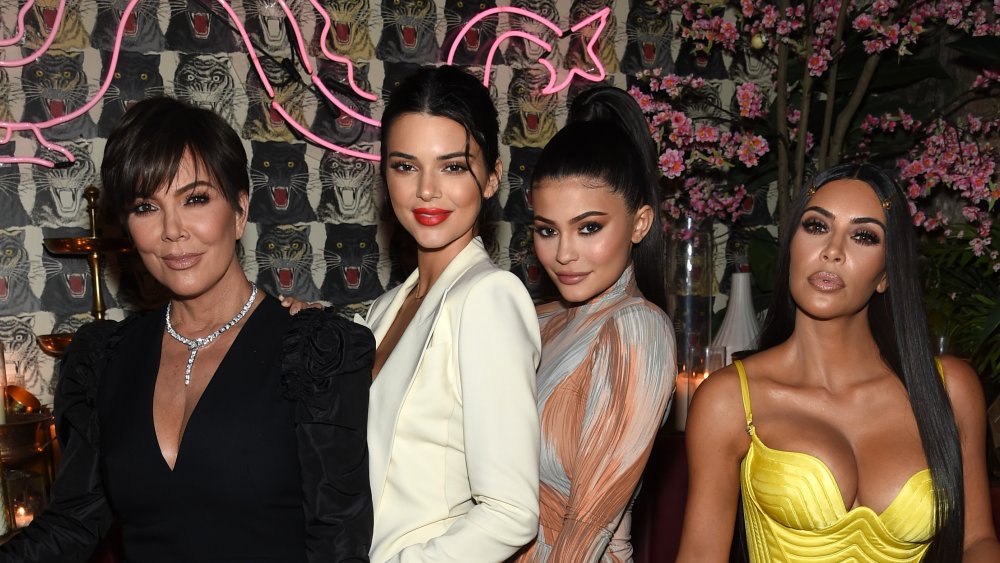 Kris Jenner, Kendall Jenner, Kylie Jenner y Kim Kardashian-West en una cena organizada por The Business of Fashion