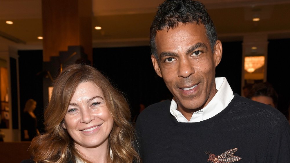 Ellen Pompeo y Chris Ivery del brazo