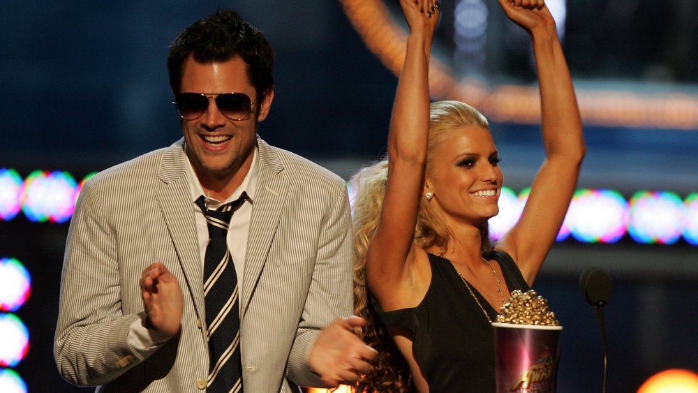 Johnny Knoxville y Jessica Simpson en MTV Movie Awards