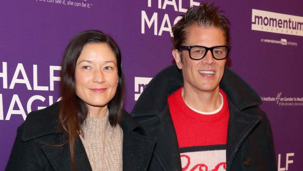 Naomi Nelson y Johnny Knoxville en el estreno de Half Magic