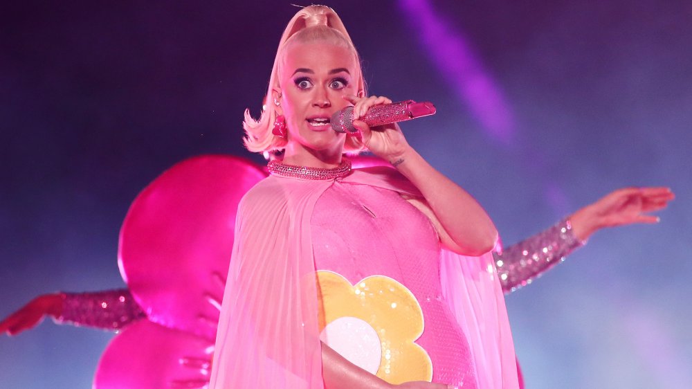 Katy Perry se presenta en la final de la Copa Mundial de Críquet T20 Femenina ICC en 2020