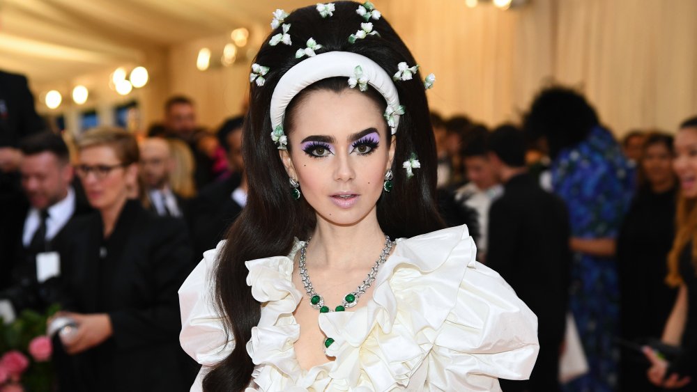 Lily Collins en la Gala Met 2019