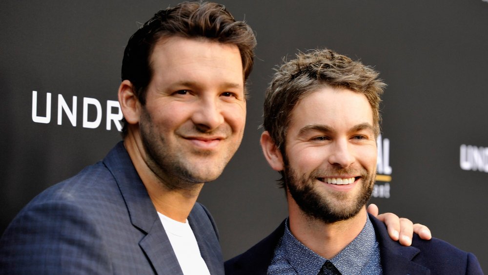 Tony Romo y Chace Crawford