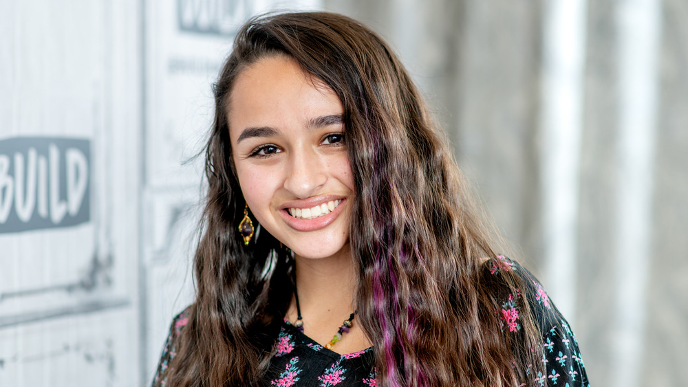 Jazz Jennings sonriendo 