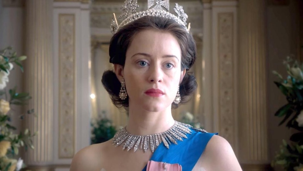 Claire Foy como Isabel II