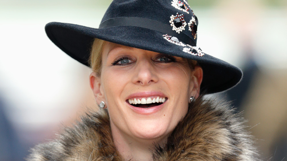 Zara Tindall sonriendo