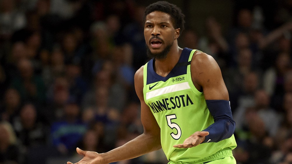 Malik Beasley luciendo frustrado